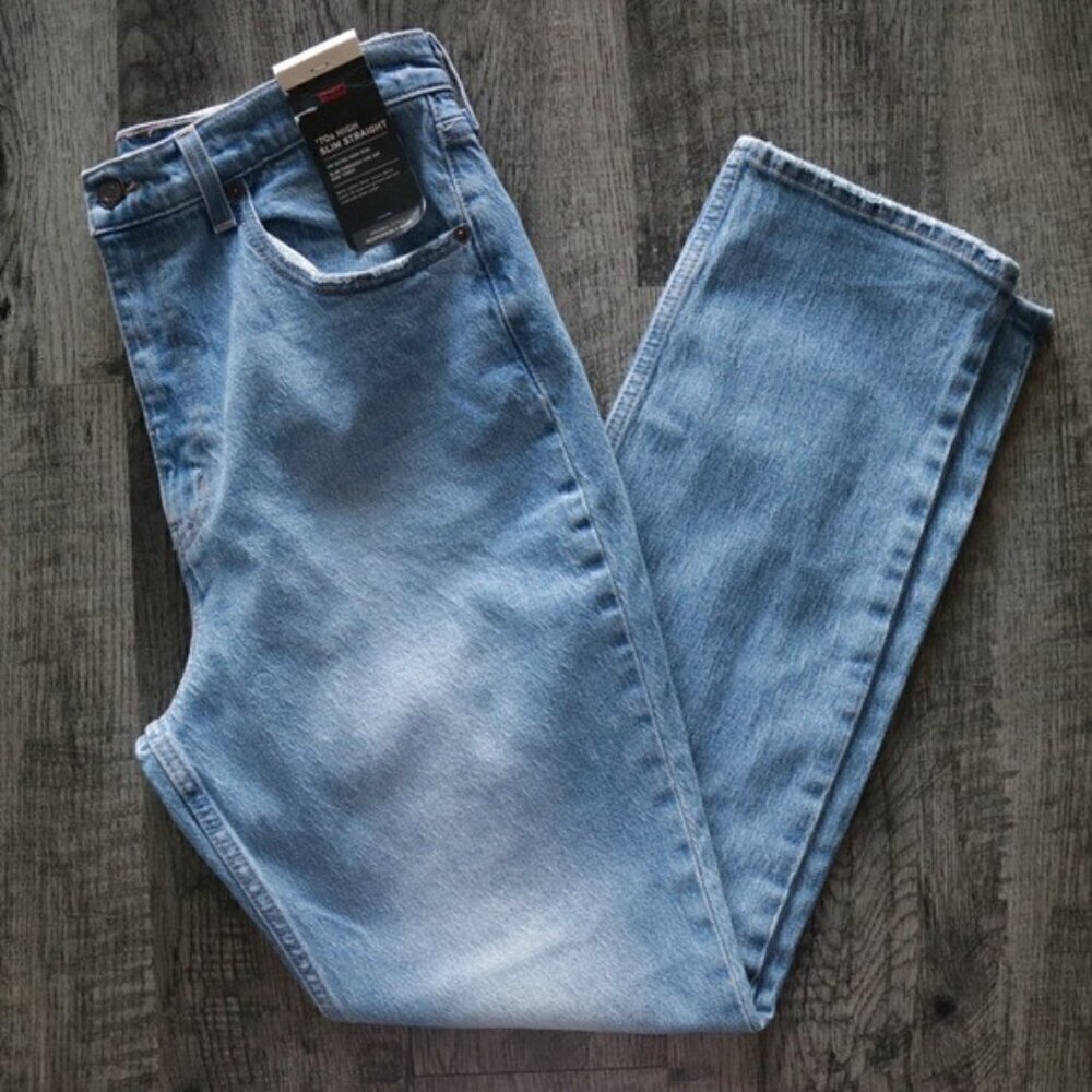 NWT Levis 70's High Rise Slim Straight Leg Light Blue Wash Jeans Size 31 - Picture 5 of 12